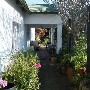 Bed & Breakfast Valley, Port Elizabeth